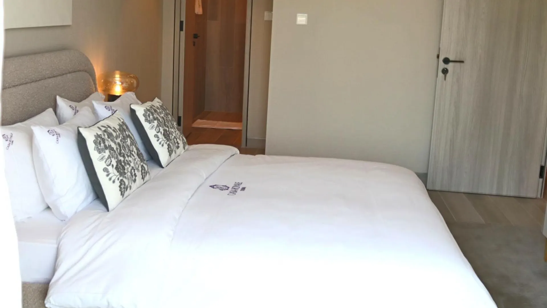 Condor Concept 7 - Jvc Dubai United Arab Emirates