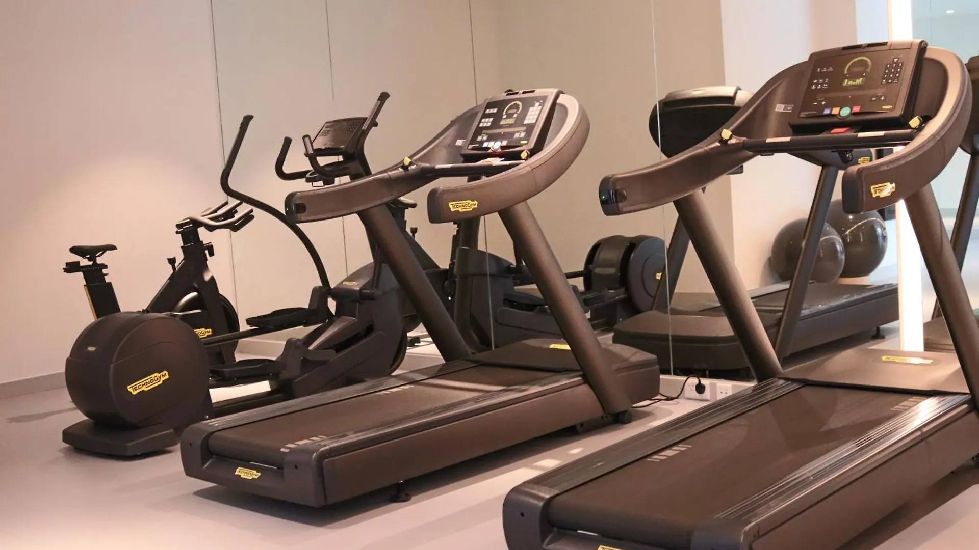 Condor Concept 7 - Jvc Dubai Apartment