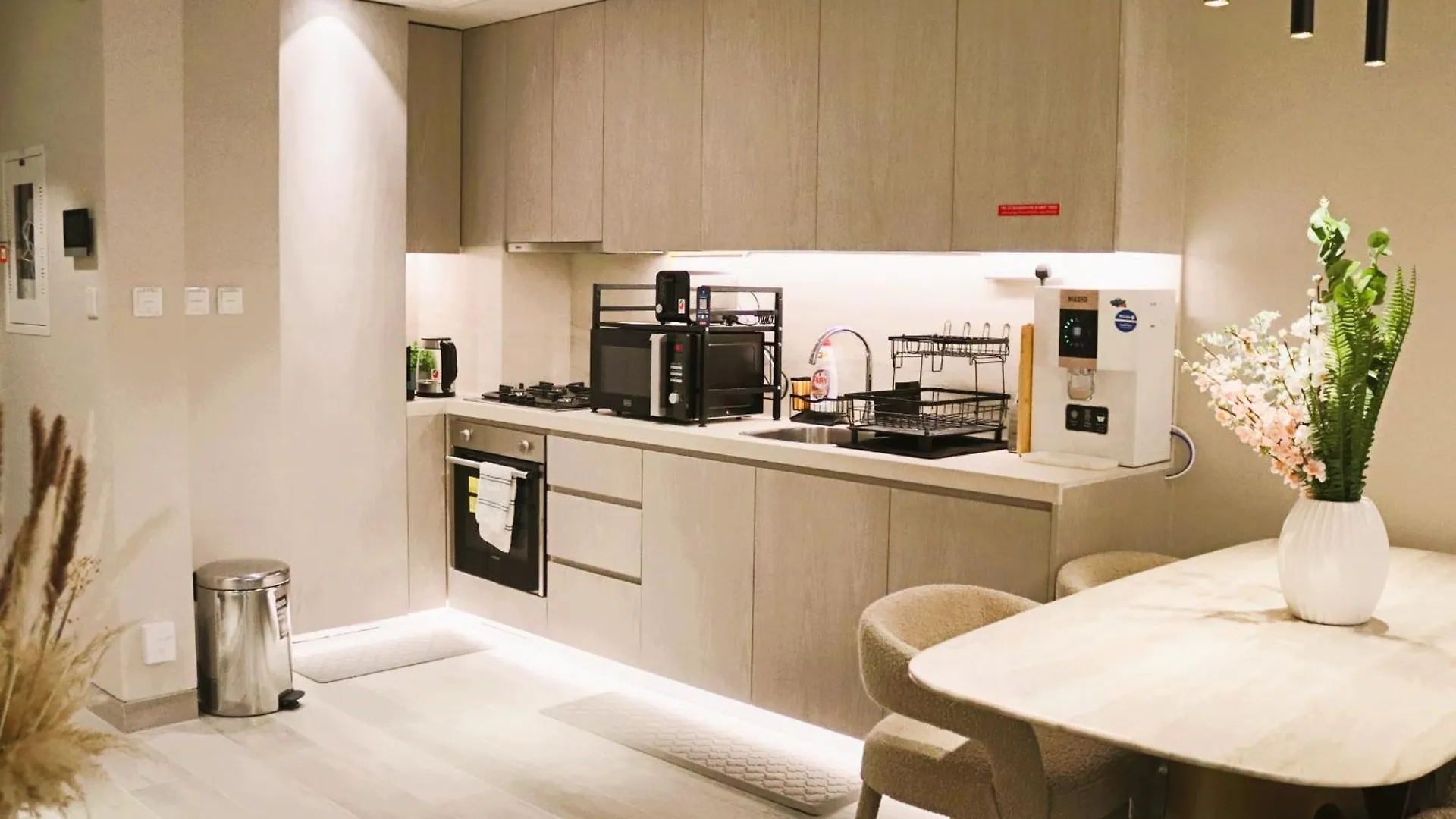 Condor Concept 7 - Jvc Dubai Apartment