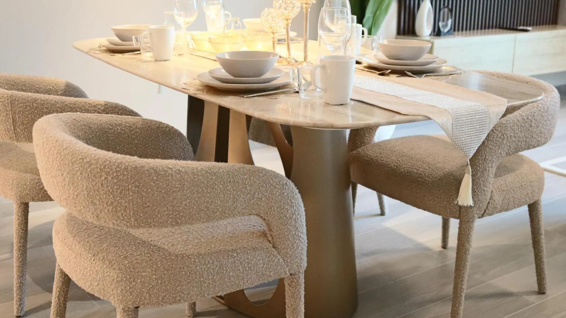 Condor Concept 7 - Jvc Dubai Apartment