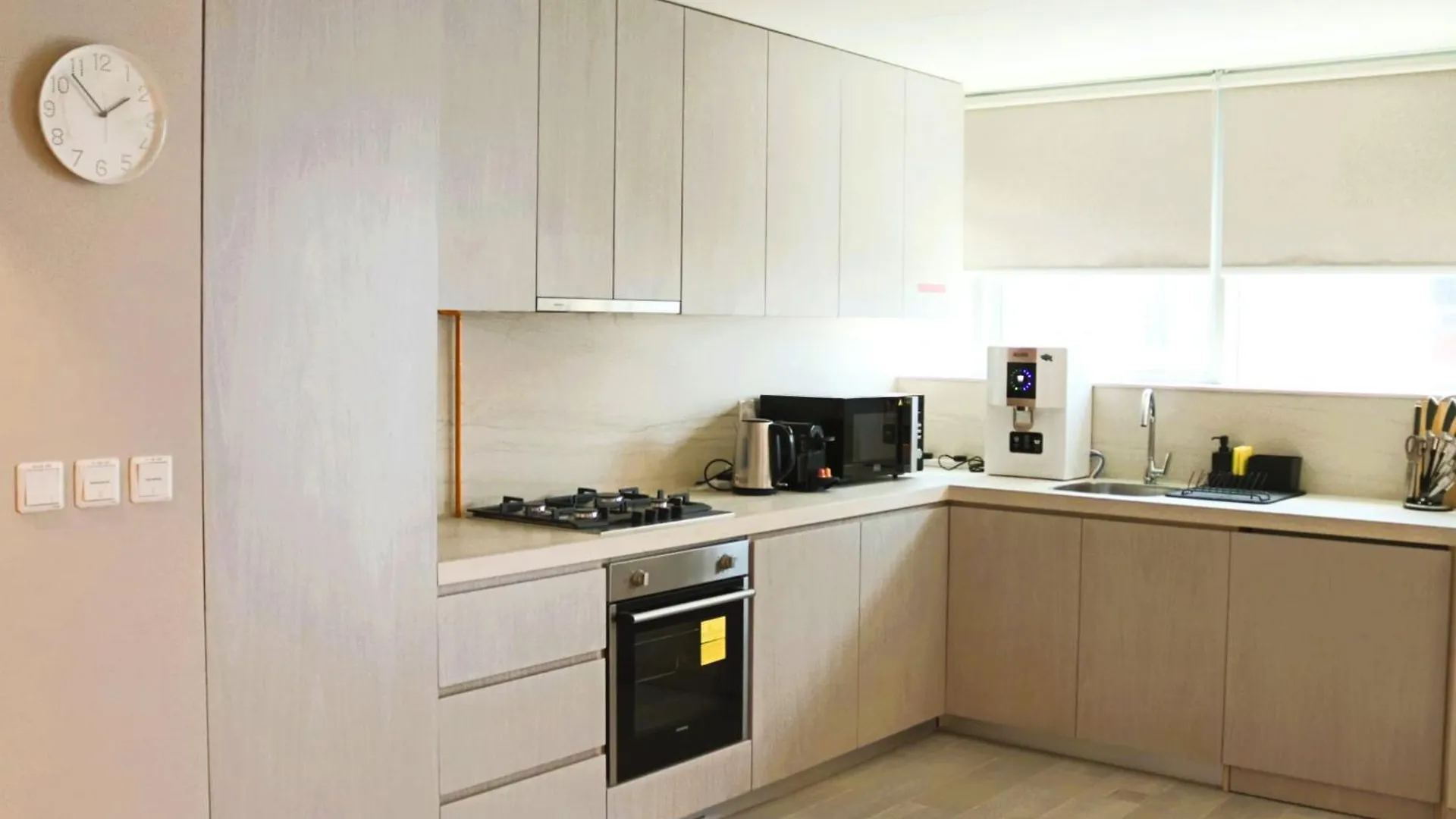 Condor Concept 7 - Jvc Dubai United Arab Emirates